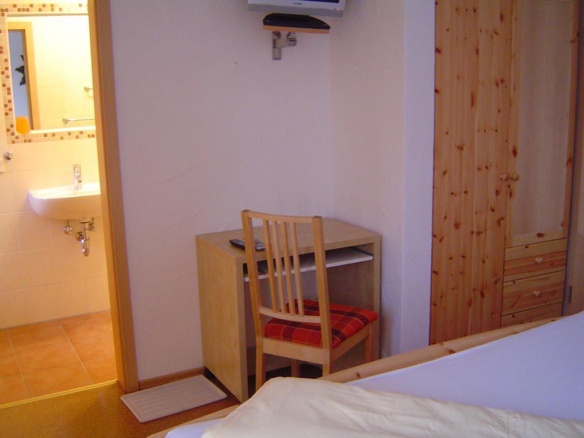 Gasthof Hotel Traube Oberndorf am Neckar Pokoj fotografie